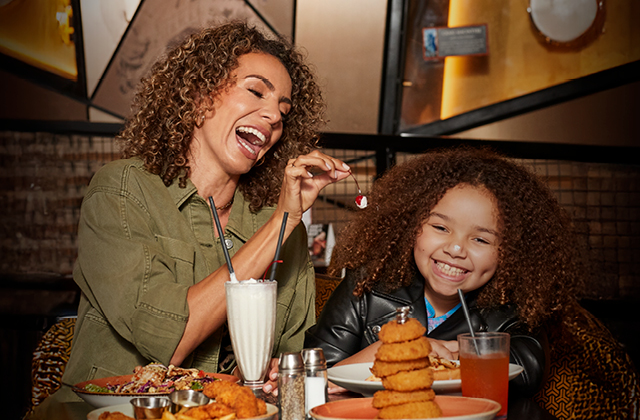 COMPLIMENTARY KIDS MEAL ALERT! 🚨